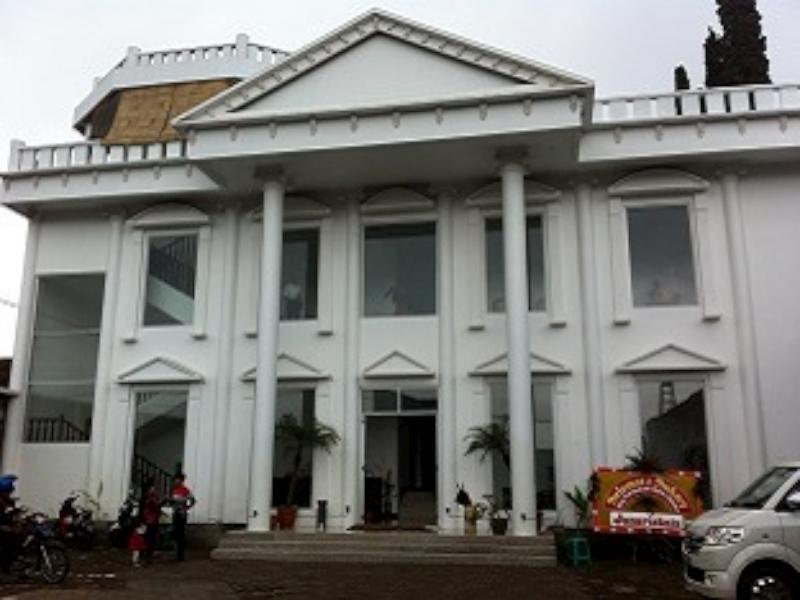 Hotel Alpha Classica Bandung Exteriör bild